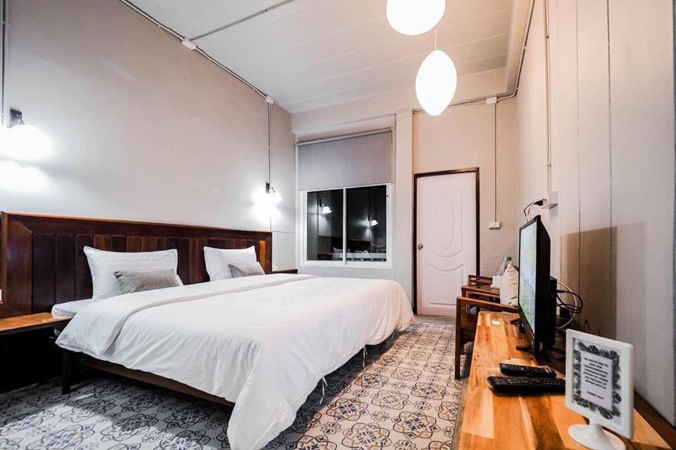 Thaimueang Boutique Hotel Thai Mueang Екстериор снимка